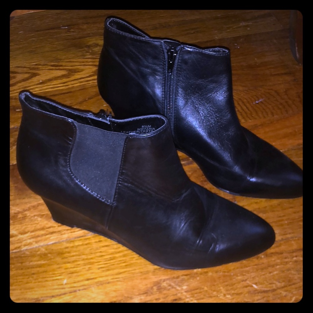 Black Nine West booties 8.5